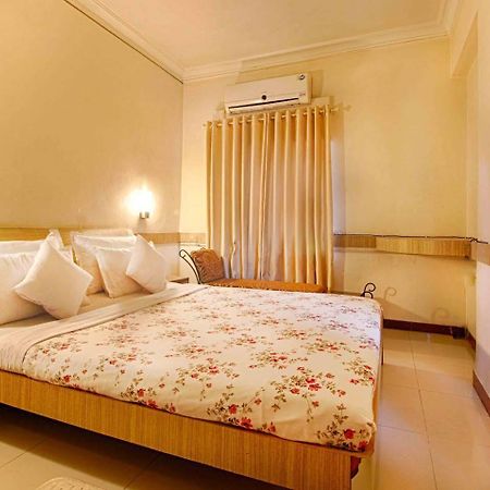 Parth Residency Hotel Ahmedabad Exterior foto