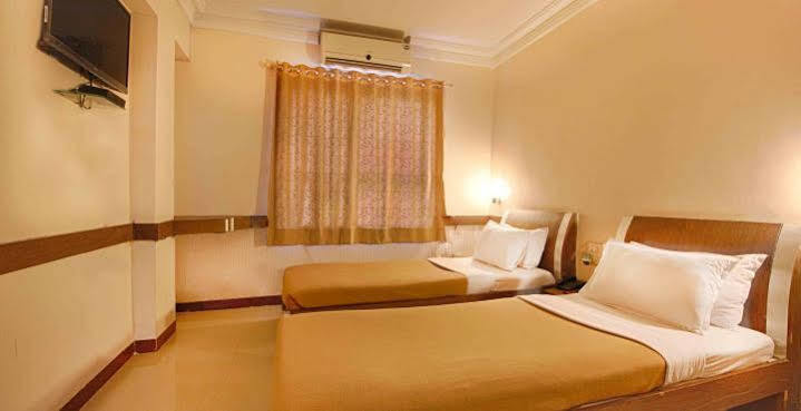 Parth Residency Hotel Ahmedabad Exterior foto