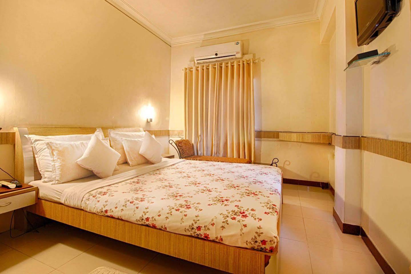 Parth Residency Hotel Ahmedabad Exterior foto