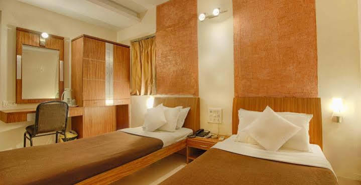Parth Residency Hotel Ahmedabad Exterior foto